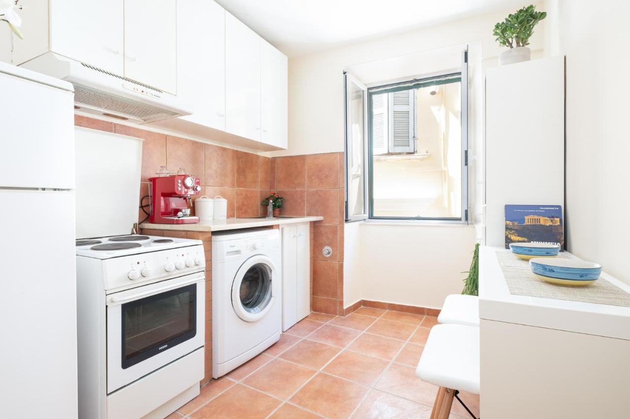 Old Town Gem - Elegant Guilford Apartment Corfu  Exteriör bild