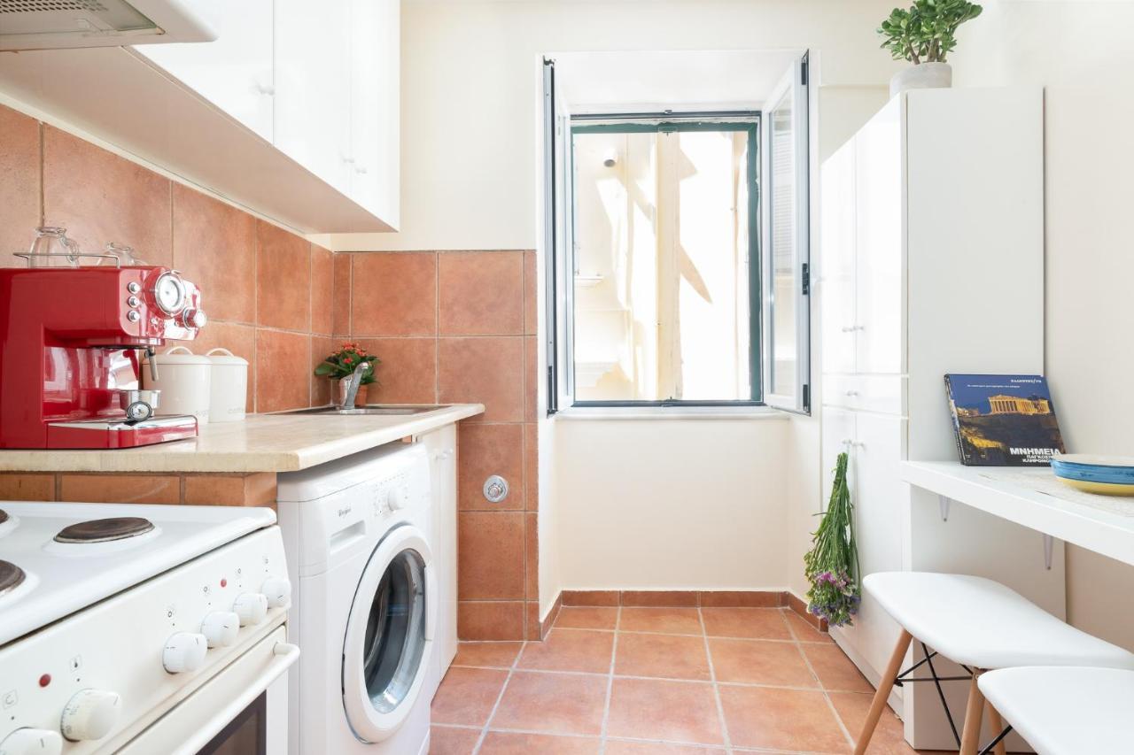 Old Town Gem - Elegant Guilford Apartment Corfu  Exteriör bild